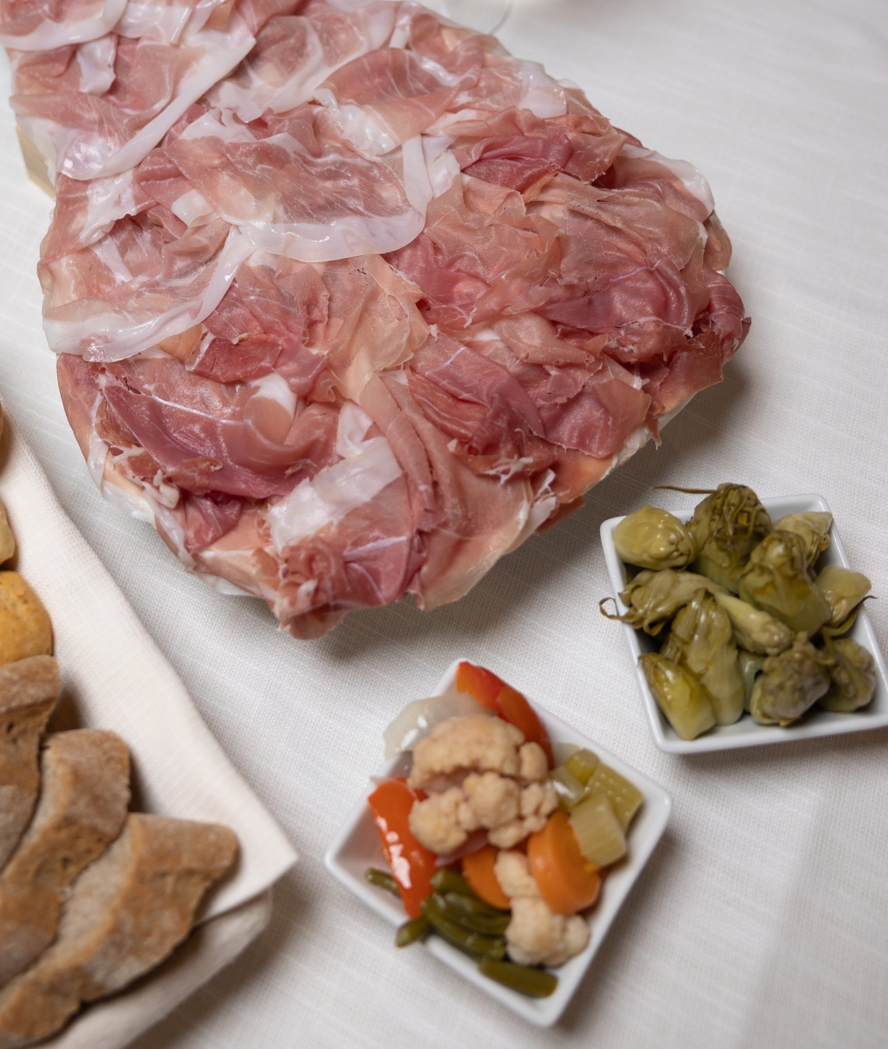 Come conservare il prosciutto crudo San Daniele: consigli pratici per mantenerlo al meglio