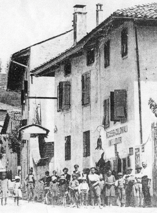 Le 5 generazioni della Famiglia Alberti: una storia, quattro proverbi